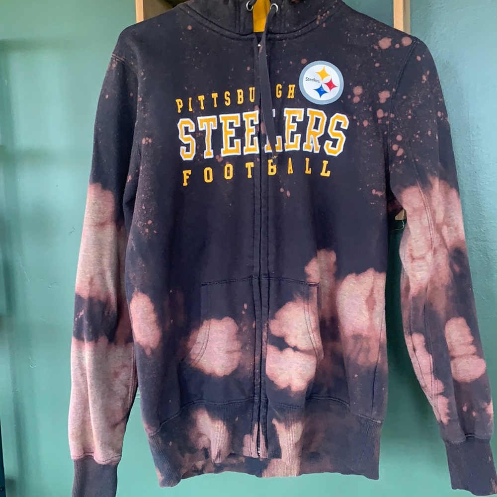 Women’s Custom Bleach Dye Steelers Zip Up-Medium.